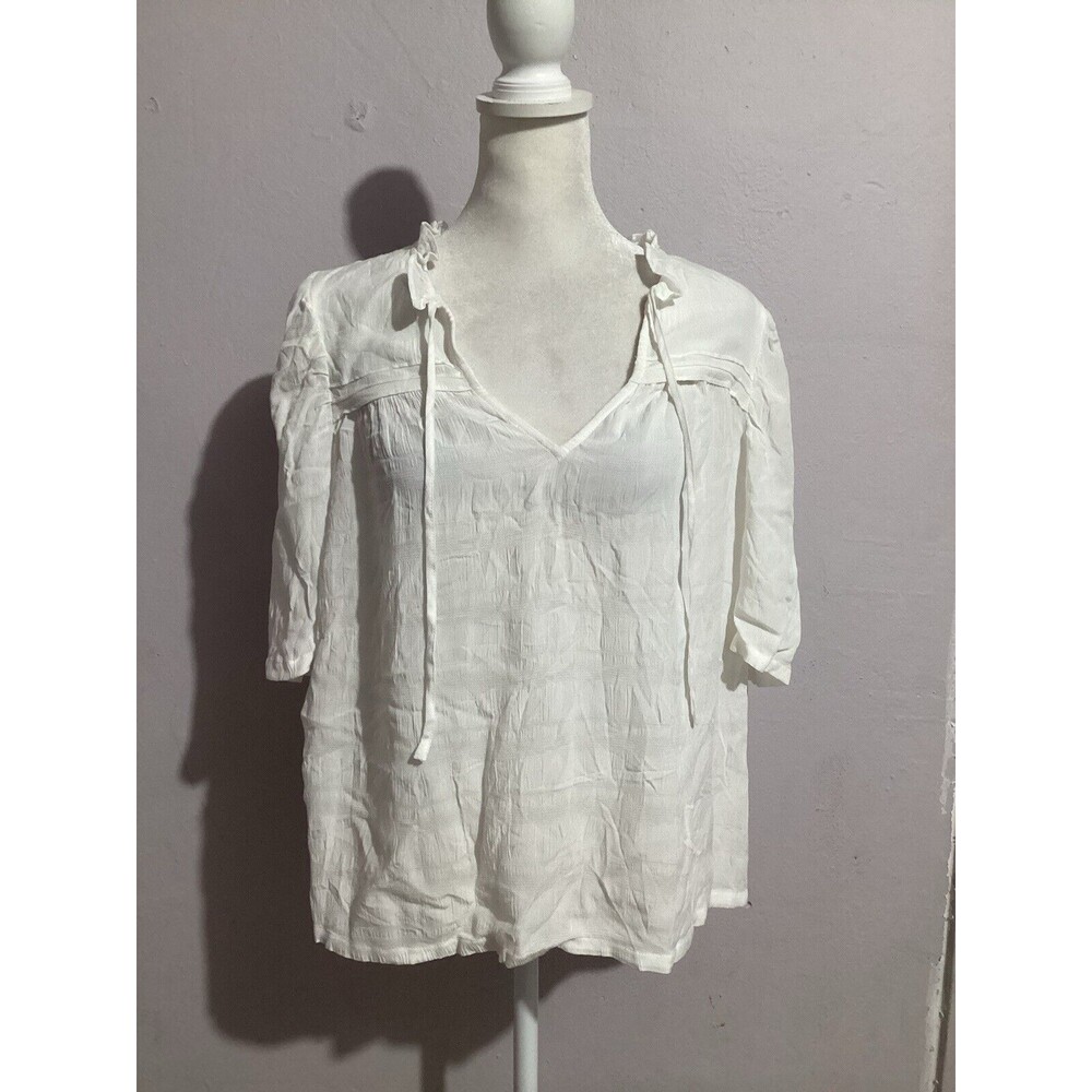 Sanctuary White Pullover Ruffle Neck Tassel Blouse M